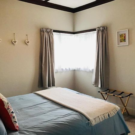 Serendipity Wharf Cottage Tairua Bagian luar foto